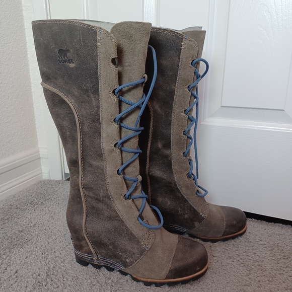 Sorel Women's Cate the Great Wedge Boots, Pebble (9) - Picture 8 of 9